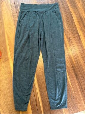 Vuori Women's Teal Track Joggers